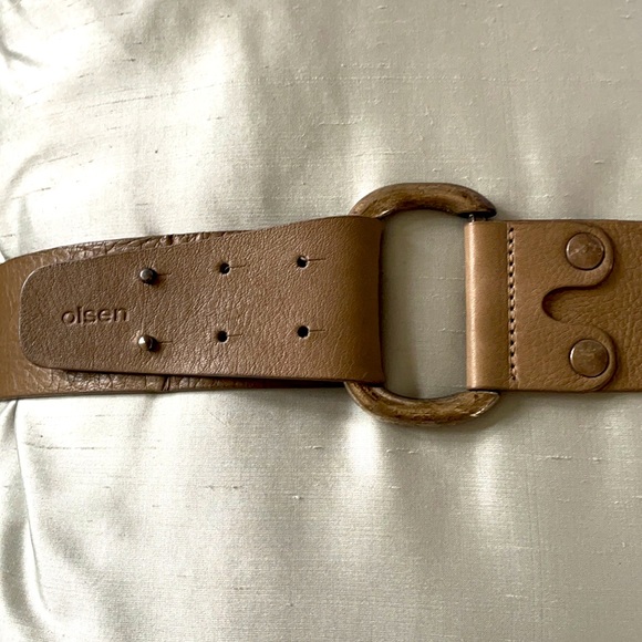 Olsen Europe Taupe Leather Belt - unique design - Picture 3 of 5